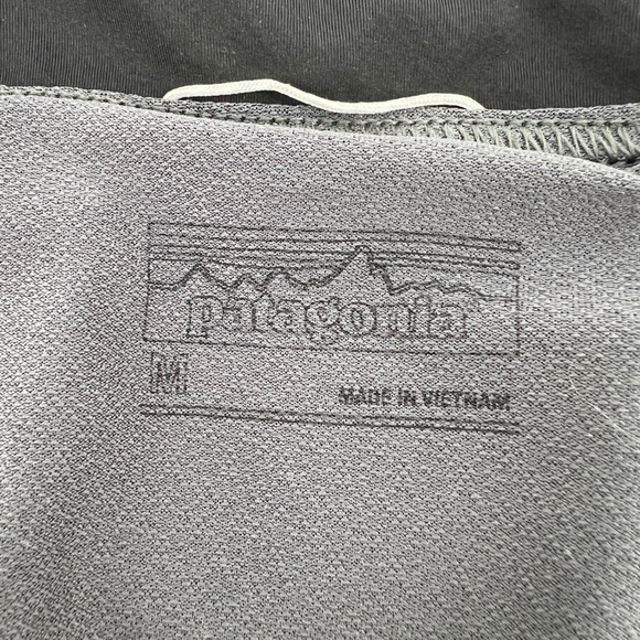 Patagonia Strider Running Shorts Womens Medium Black Liner Zip Pocket Athletic - Picture 4 of 8